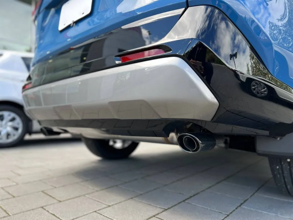 2022 Toyota RAV4 Hybrid SE Cavalry Blue 6